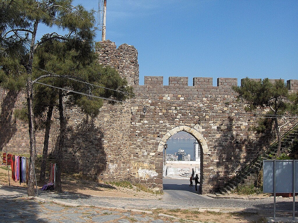 kadifekale gate