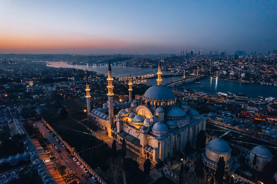 suleymaniye mosque in fatih istanbul