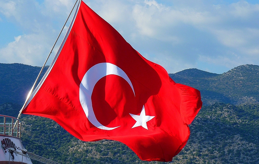 turkish flag scenery